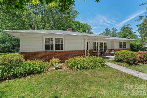 107 Appledore Avenue Hendersonville NC 28739