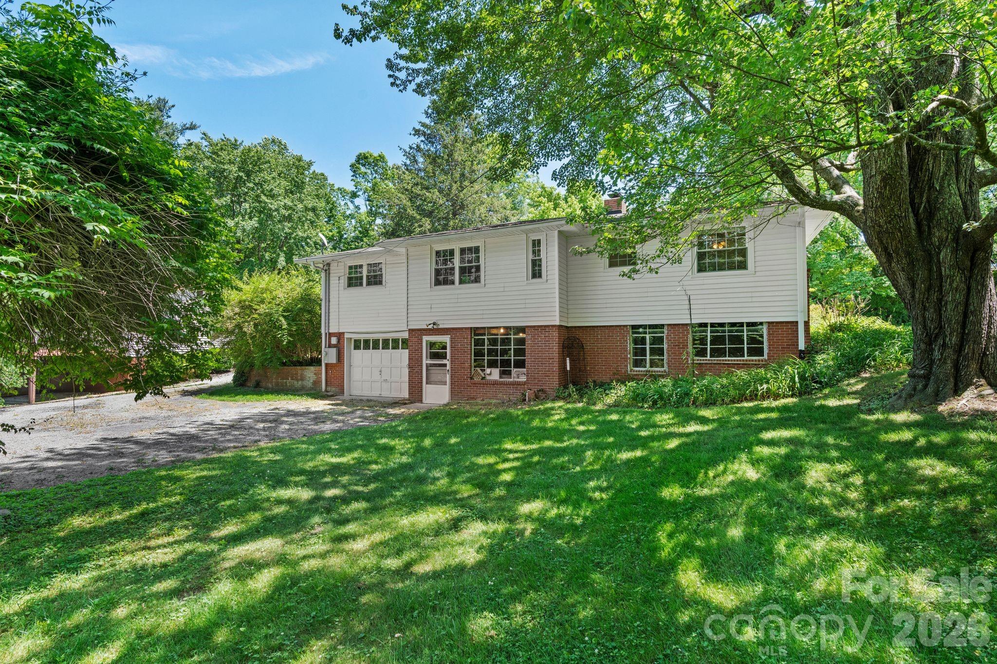 107 Appledore Avenue Hendersonville NC 28739