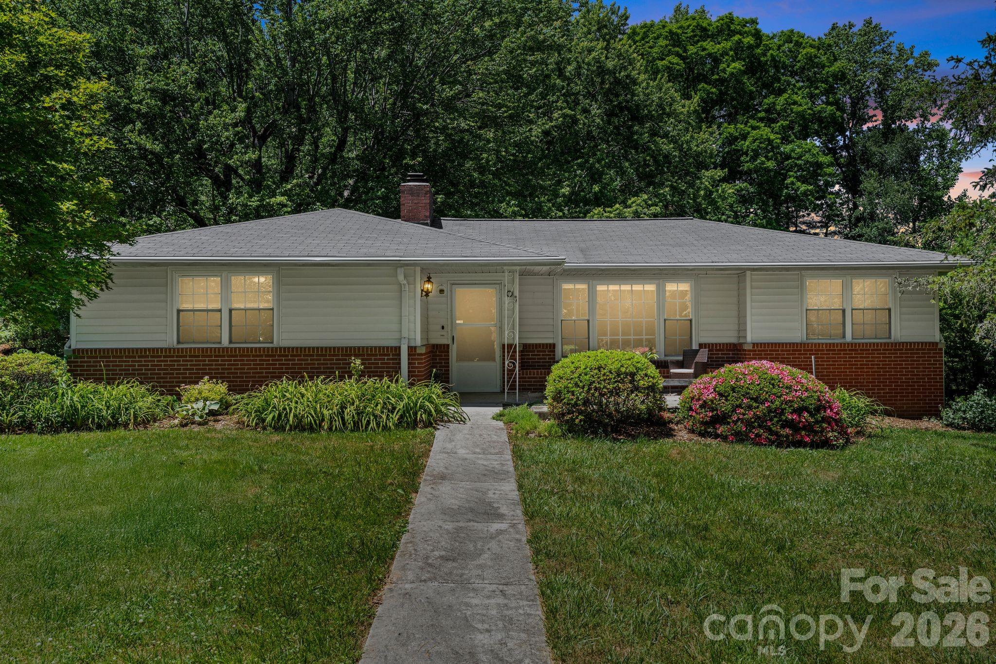 107 Appledore Avenue Hendersonville NC 28739