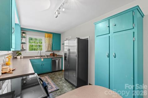 107 Appledore Avenue Hendersonville NC 28739