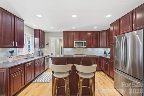 134 31st Avenue Court NE Hickory NC 28601