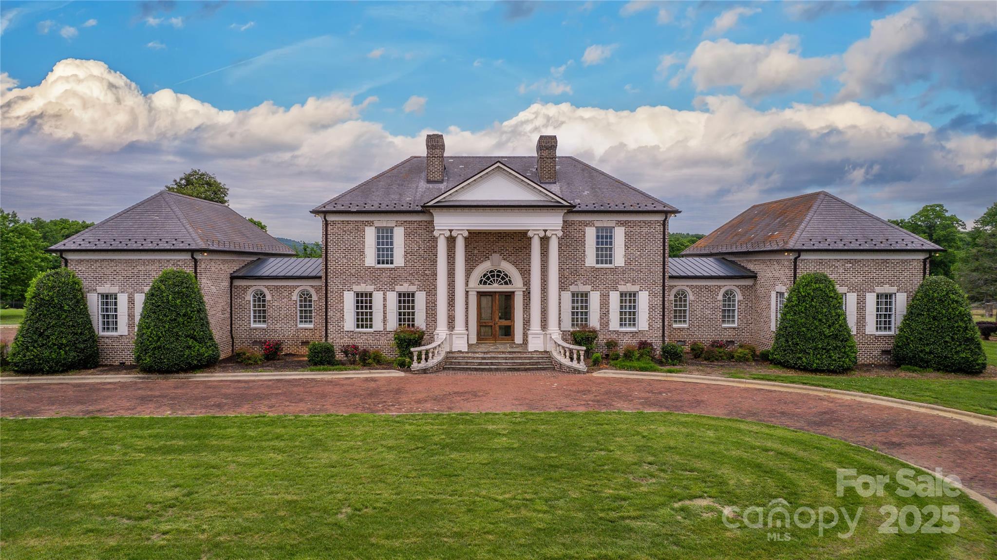 1100 Glen Oaks Drive Hamptonville NC 27020