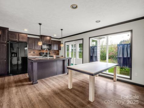 4 N Frederick Lane Hendersonville NC 28792
