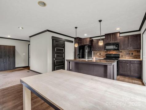 4 N Frederick Lane Hendersonville NC 28792