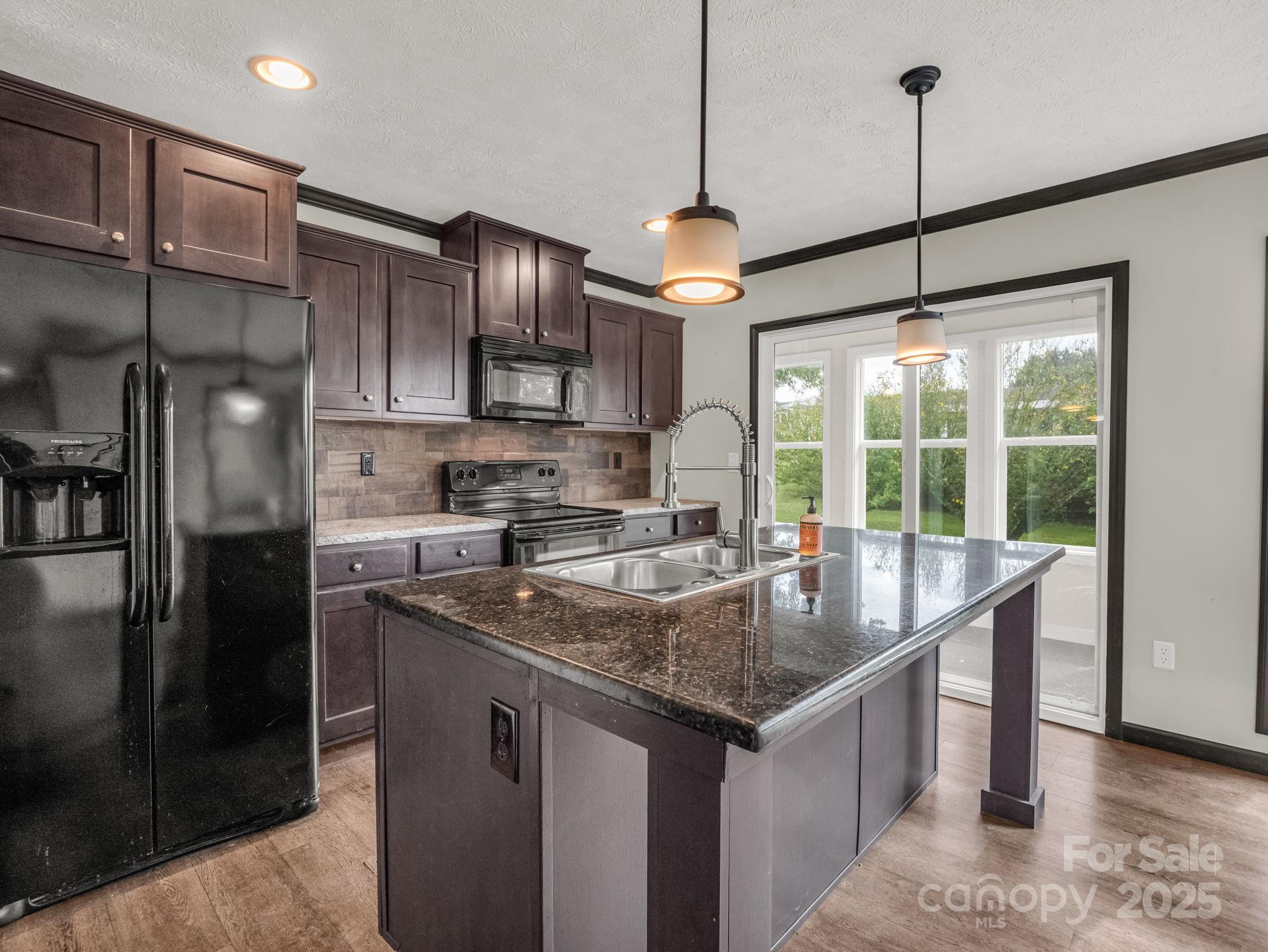 4 N Frederick Lane Hendersonville NC 28792