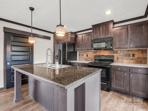 4 N Frederick Lane Hendersonville NC 28792