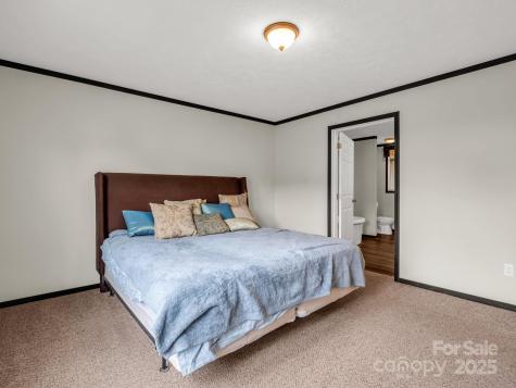 4 N Frederick Lane Hendersonville NC 28792