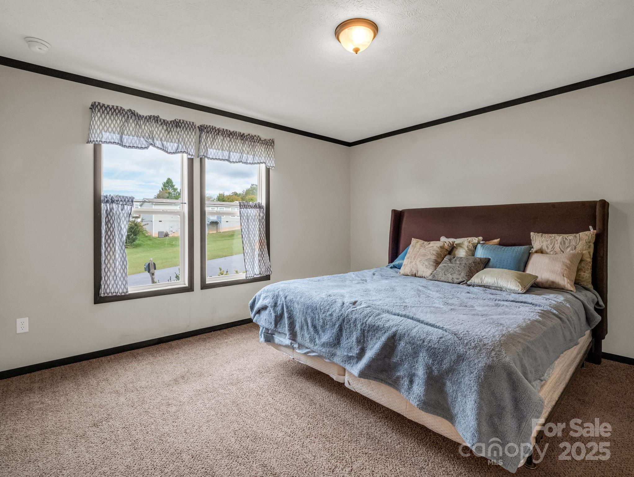 4 N Frederick Lane Hendersonville NC 28792