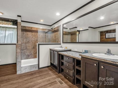 4 N Frederick Lane Hendersonville NC 28792