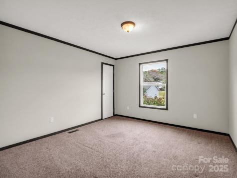 4 N Frederick Lane Hendersonville NC 28792