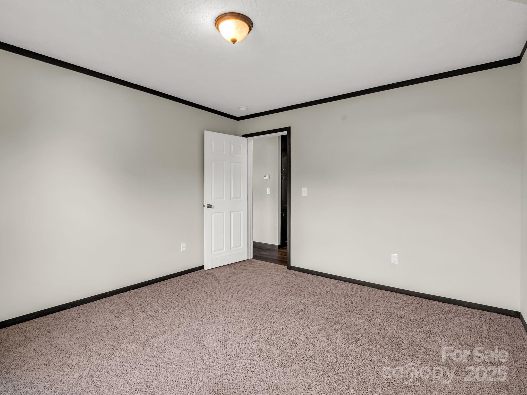 4 N Frederick Lane Hendersonville NC 28792