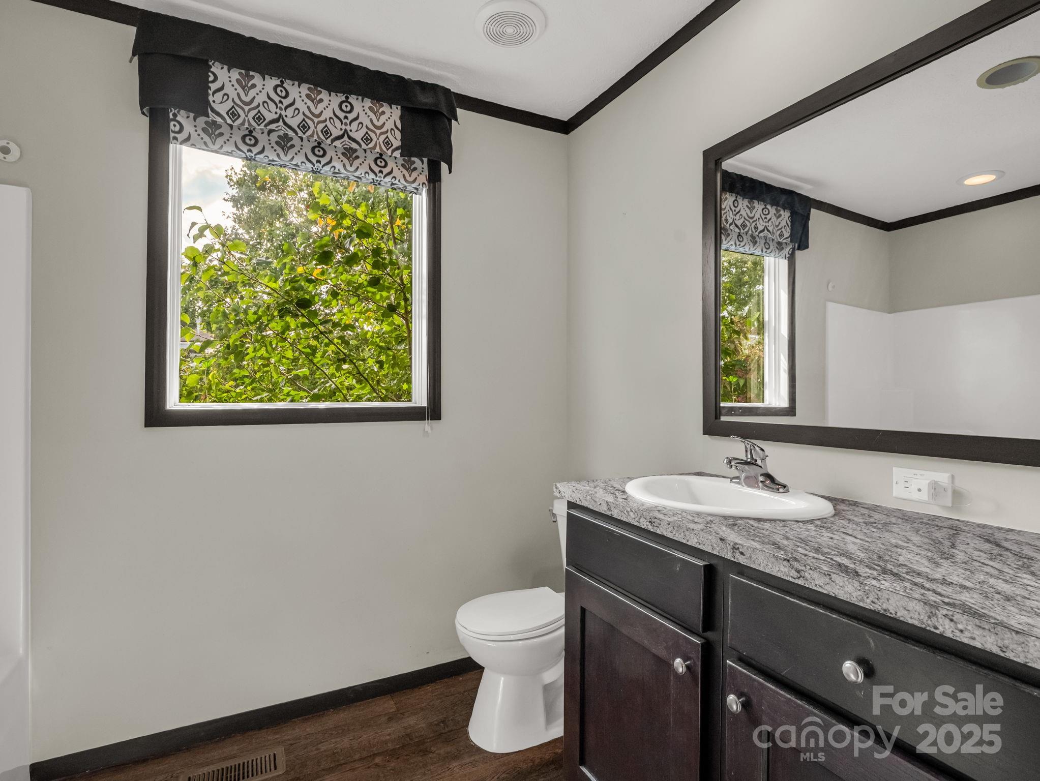 4 N Frederick Lane Hendersonville NC 28792