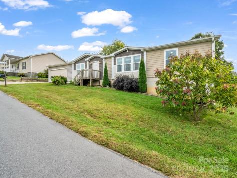 4 N Frederick Lane Hendersonville NC 28792