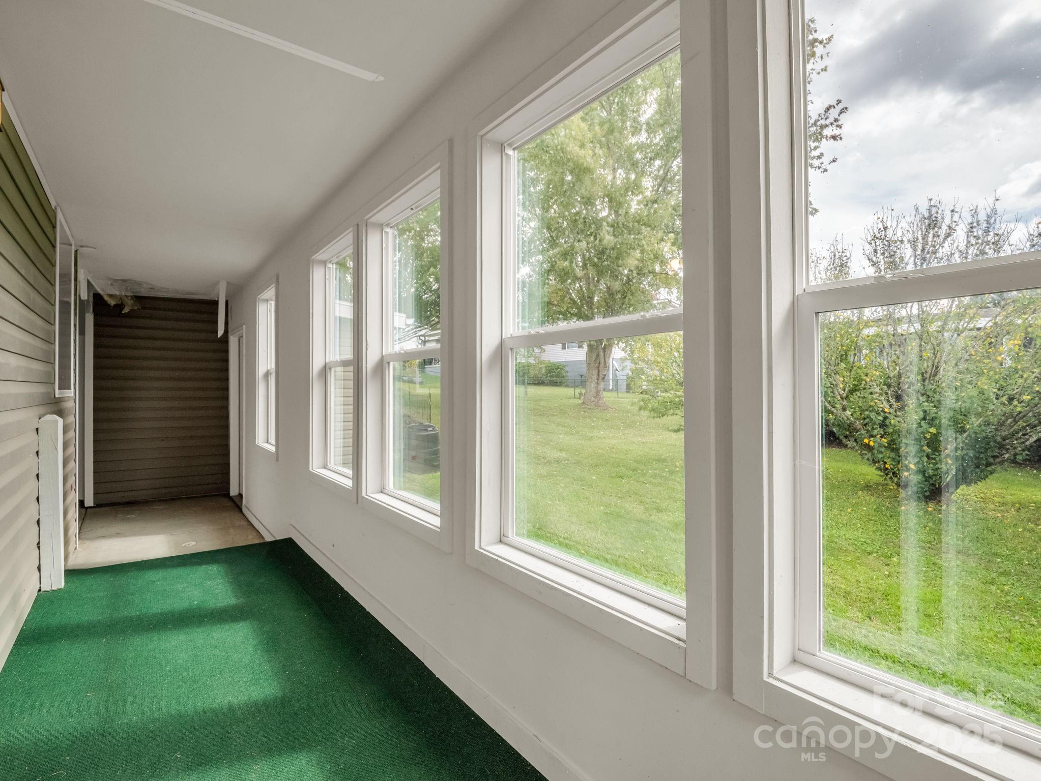 4 N Frederick Lane Hendersonville NC 28792
