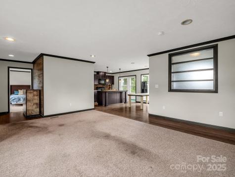 4 N Frederick Lane Hendersonville NC 28792