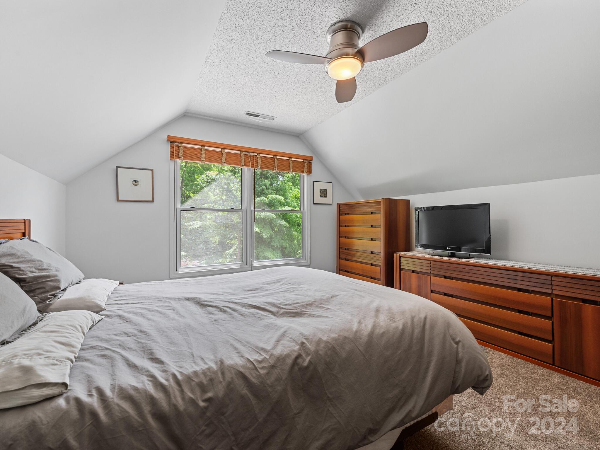 74 Hyder Lane Weaverville NC 28787