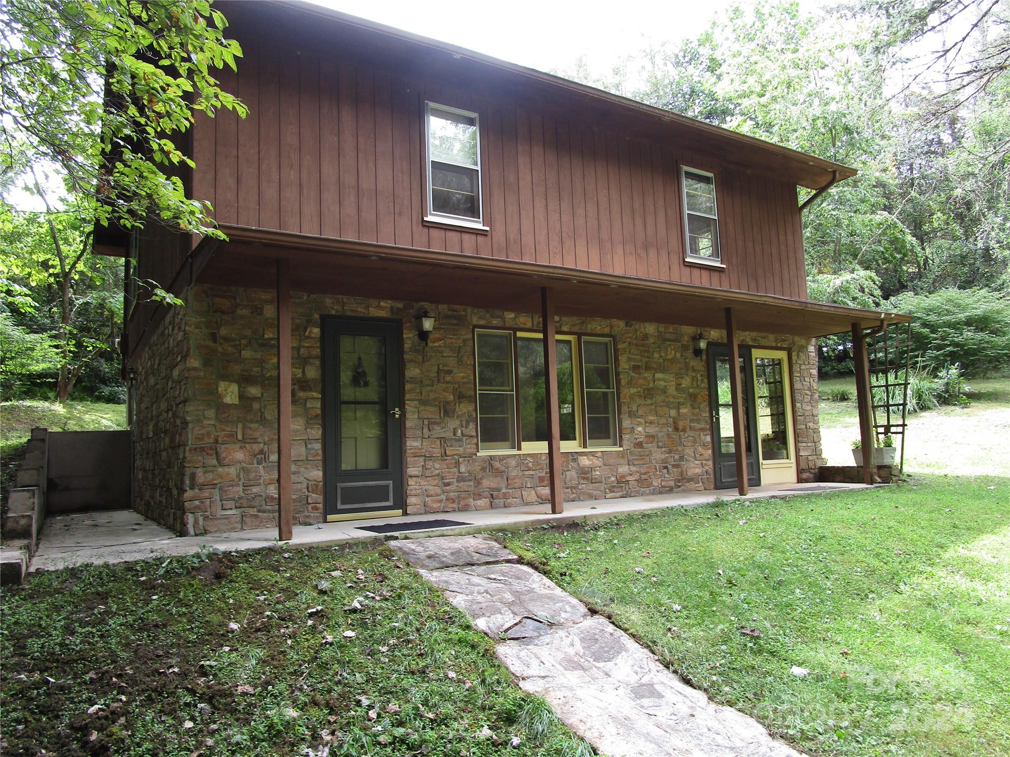 415 Shelton Road Lake Toxaway NC 28747