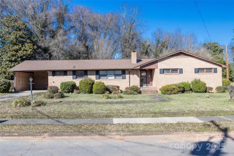 202 Cedar Street Belmont NC 28012