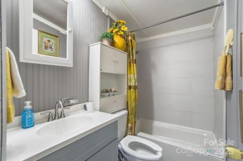 63 Raleigh Lane Hot Springs NC 28743