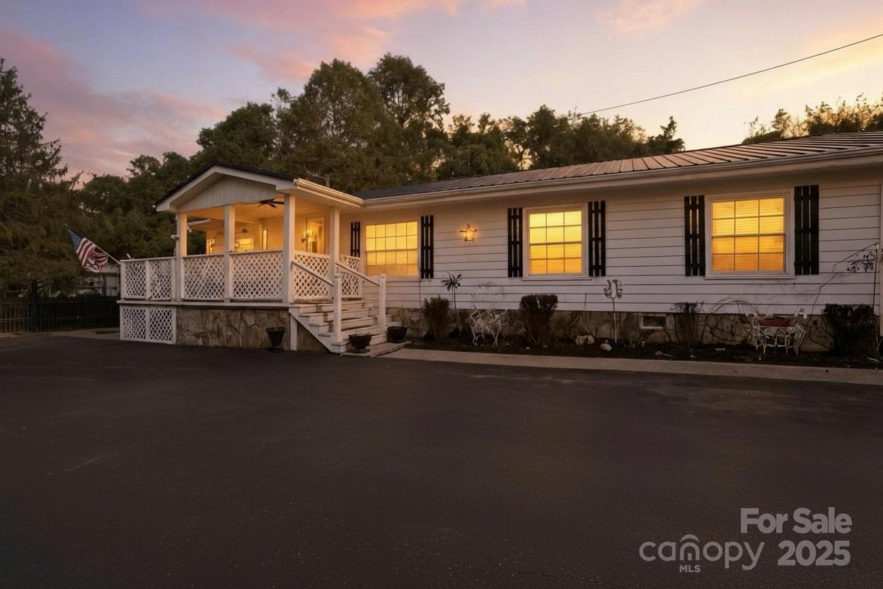 63 Raleigh Lane Hot Springs NC 28743