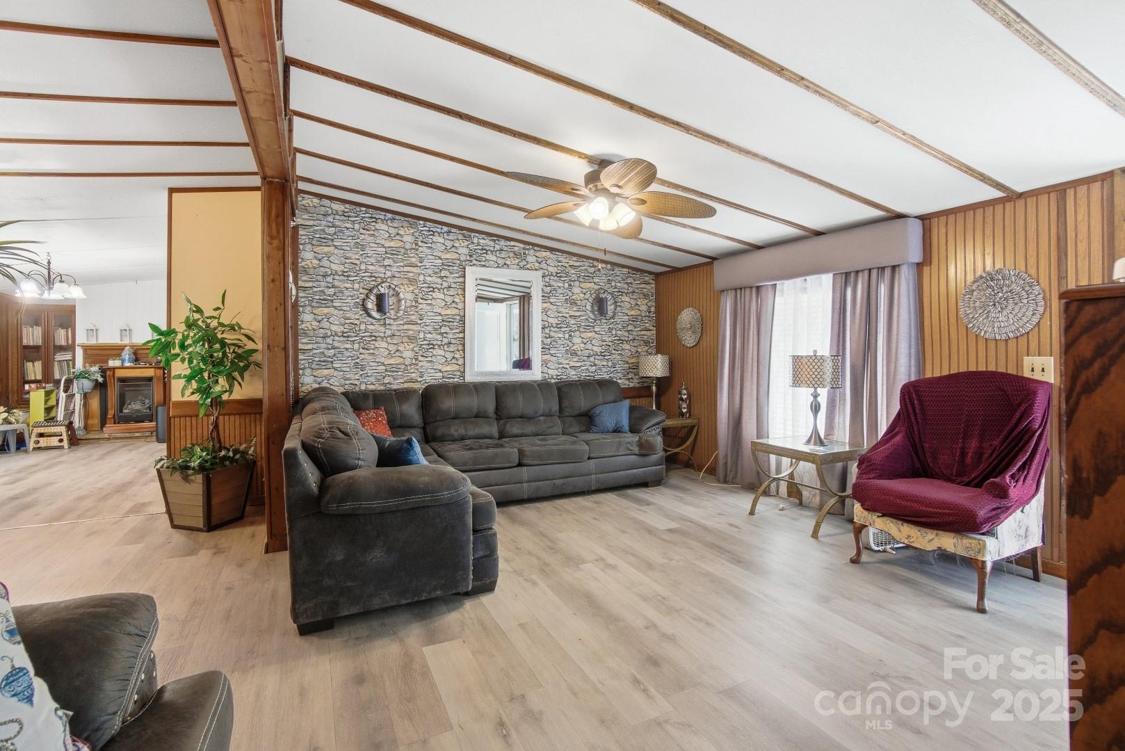 63 Raleigh Lane Hot Springs NC 28743