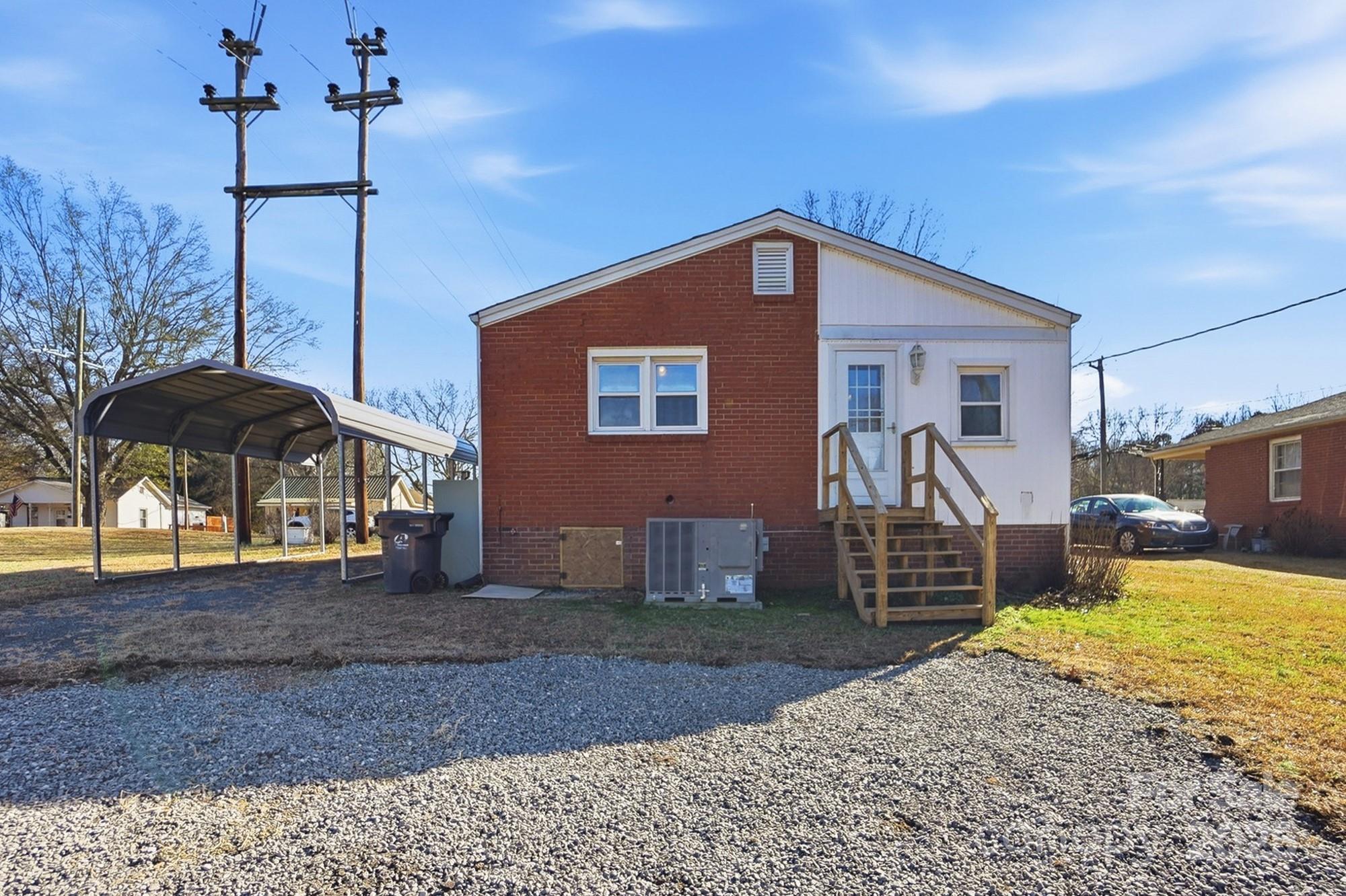 412 Ridge Street Stanley NC 28164