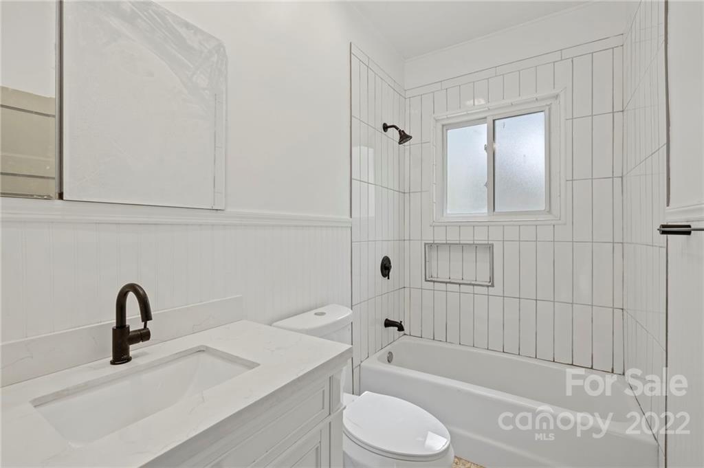 129 Edwards Avenue Swannanoa NC 28778