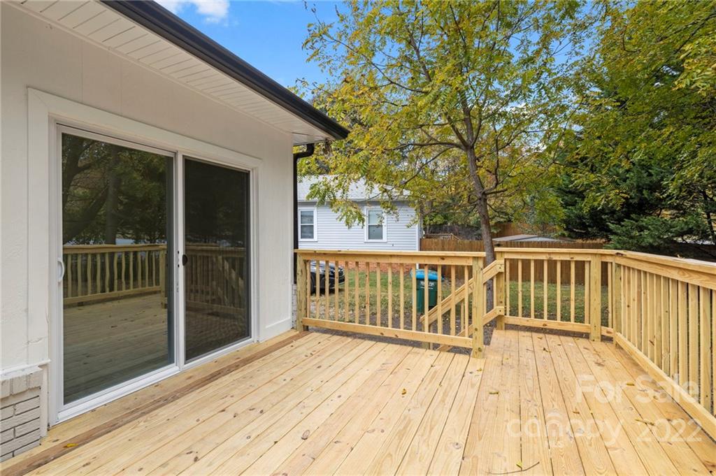 129 Edwards Avenue Swannanoa NC 28778