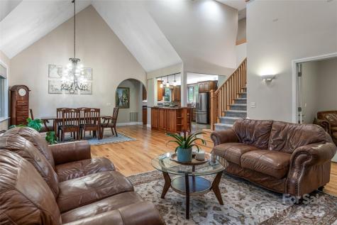 116 Hawk Ridge Asheville NC 28804