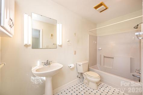 240 Goshen Terrace Wilkesboro NC 28697