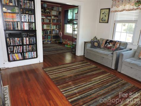 4 Carter Road Weaverville NC 28787