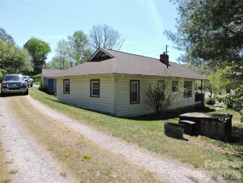 4 Carter Road Weaverville NC 28787