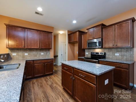 1822 Charbray Lane Charlotte NC 28213