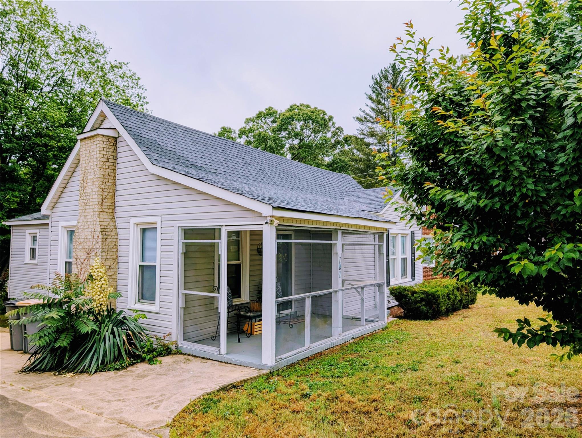 707 Oakshade Avenue Kannapolis NC 28083
