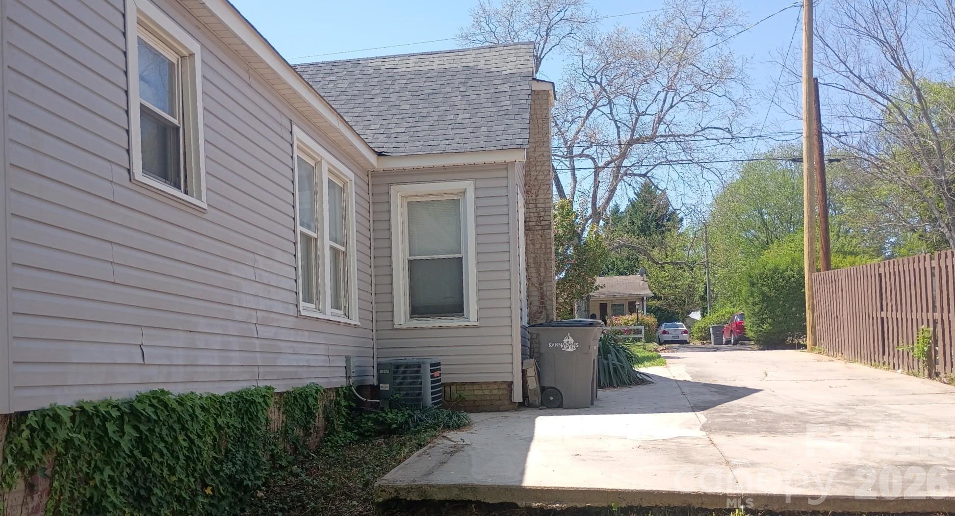 707 Oakshade Avenue Kannapolis NC 28083