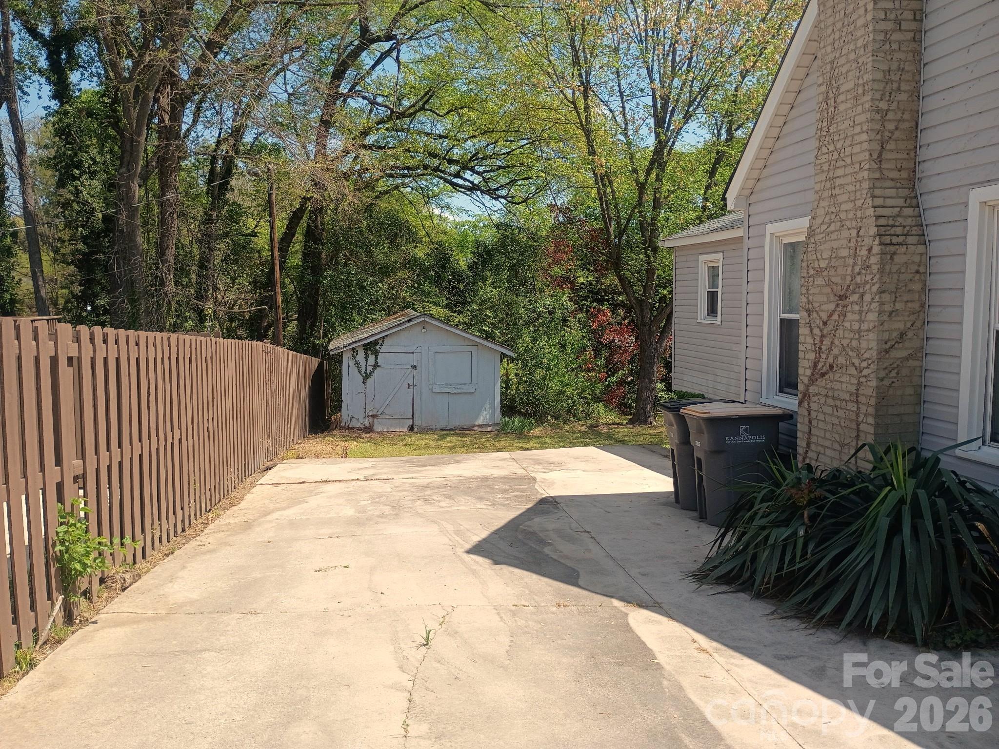 707 Oakshade Avenue Kannapolis NC 28083