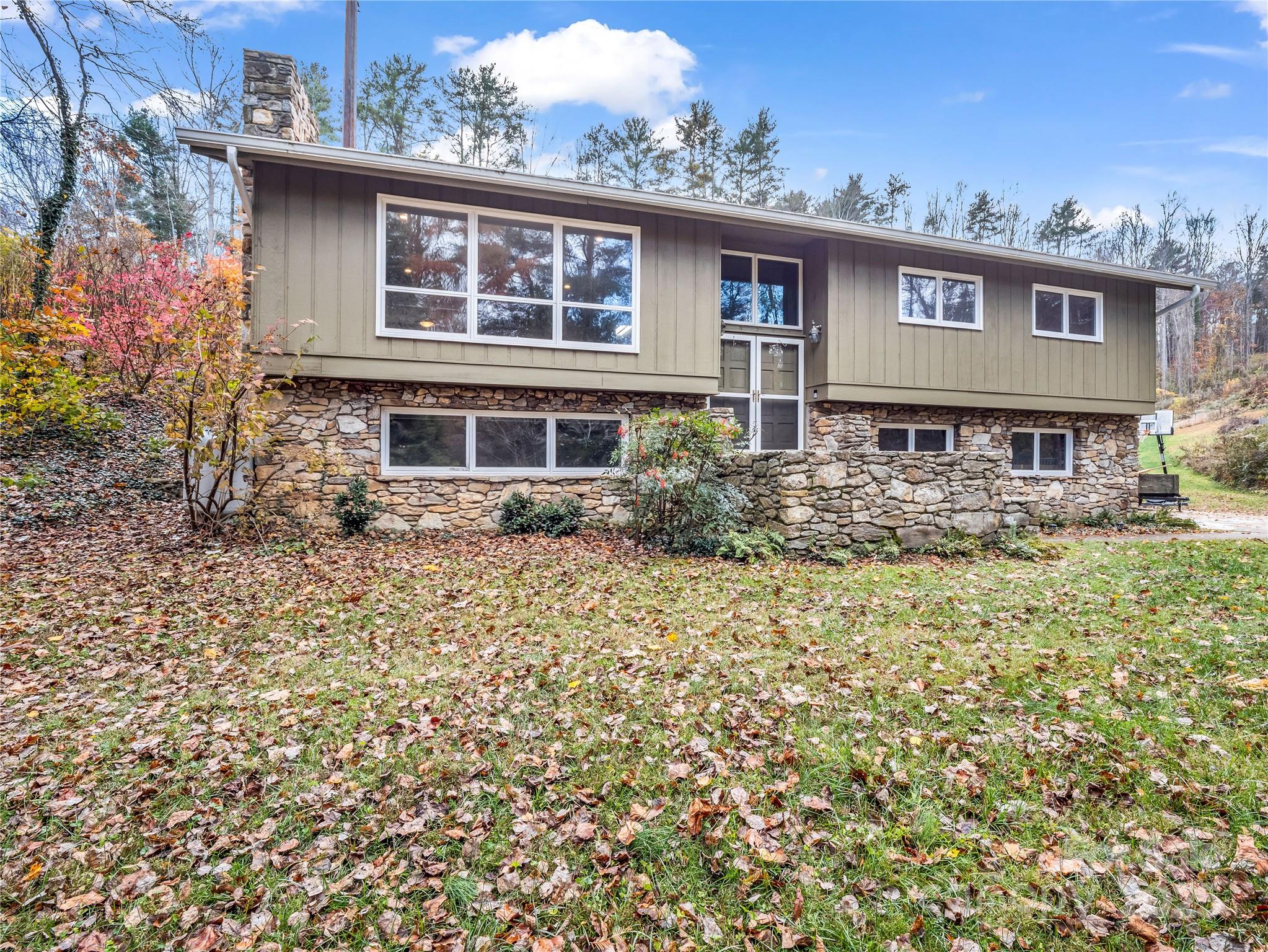 35 Fieldcrest Circle Asheville NC 28806