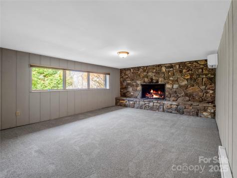 35 Fieldcrest Circle Asheville NC 28806