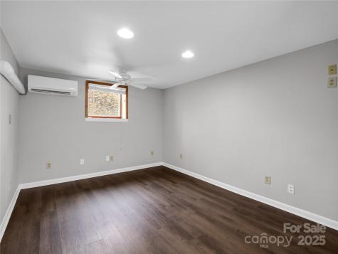 35 Fieldcrest Circle Asheville NC 28806