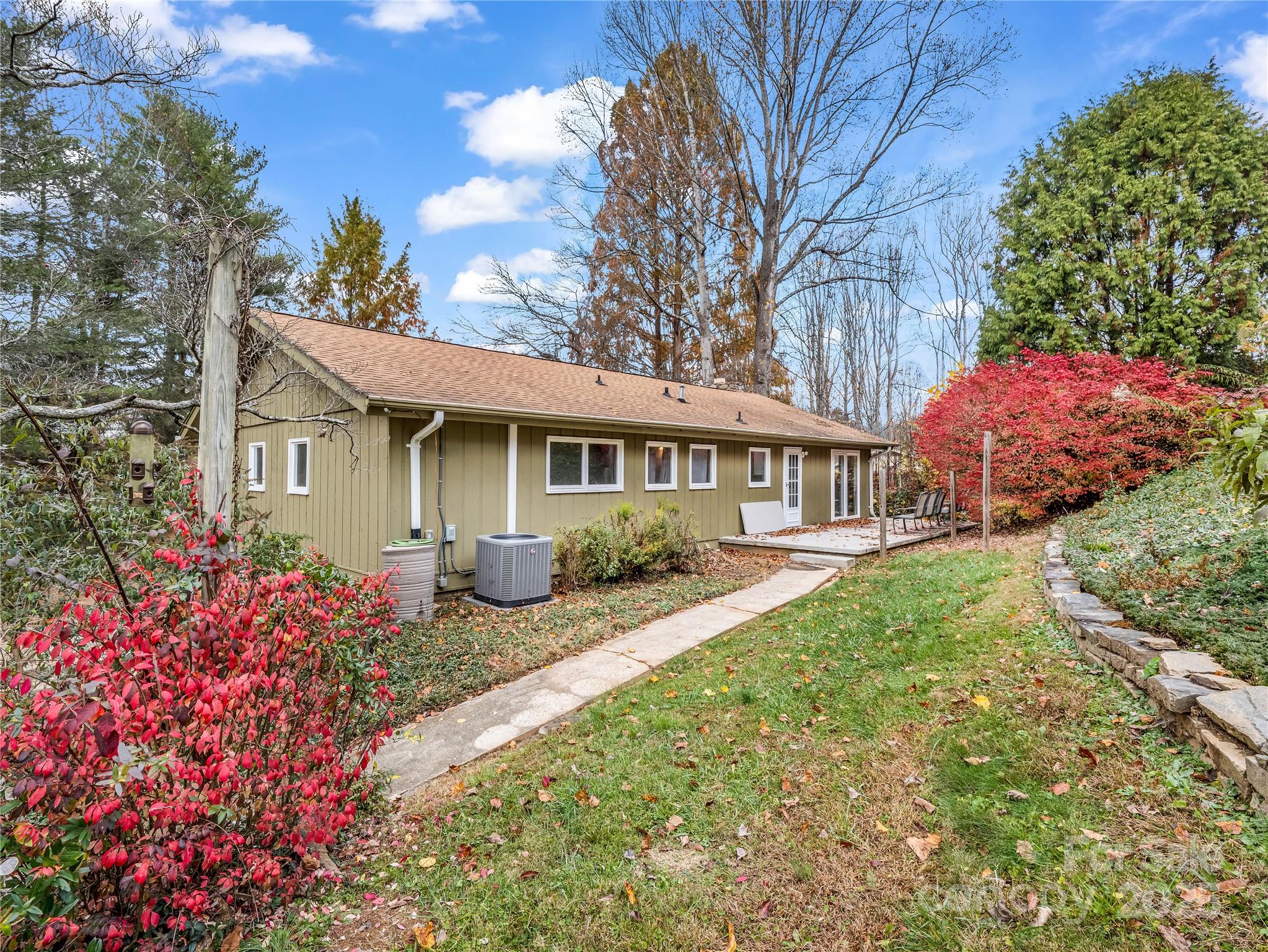 35 Fieldcrest Circle Asheville NC 28806