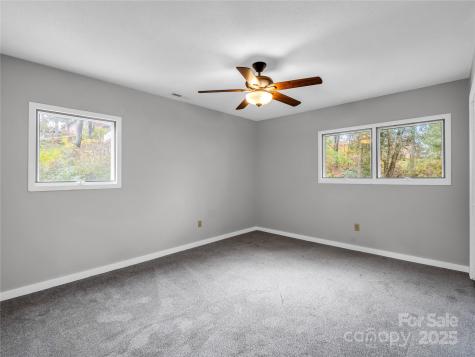 35 Fieldcrest Circle Asheville NC 28806