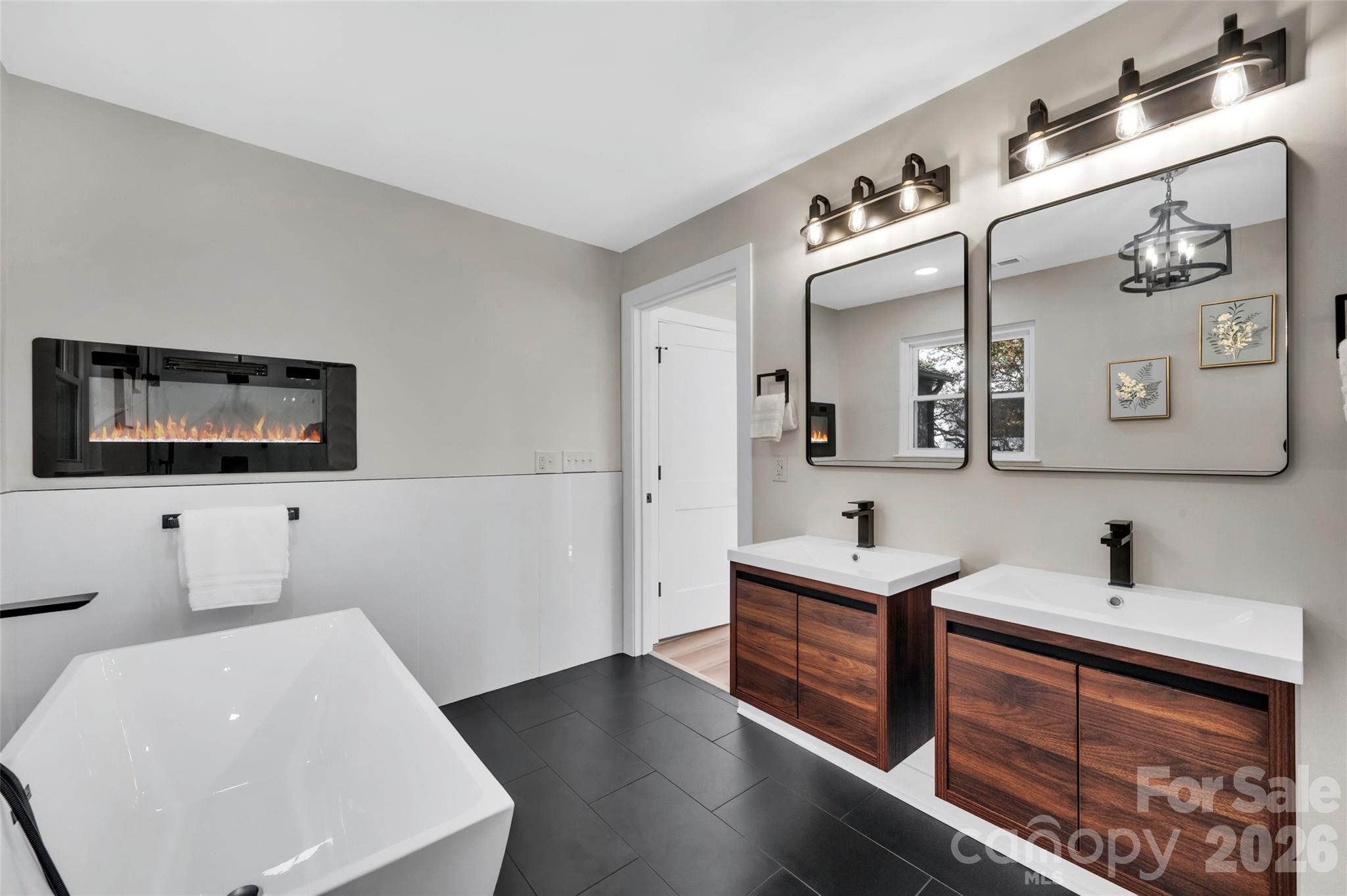 3942 Mcmillan Street Charlotte NC 28205
