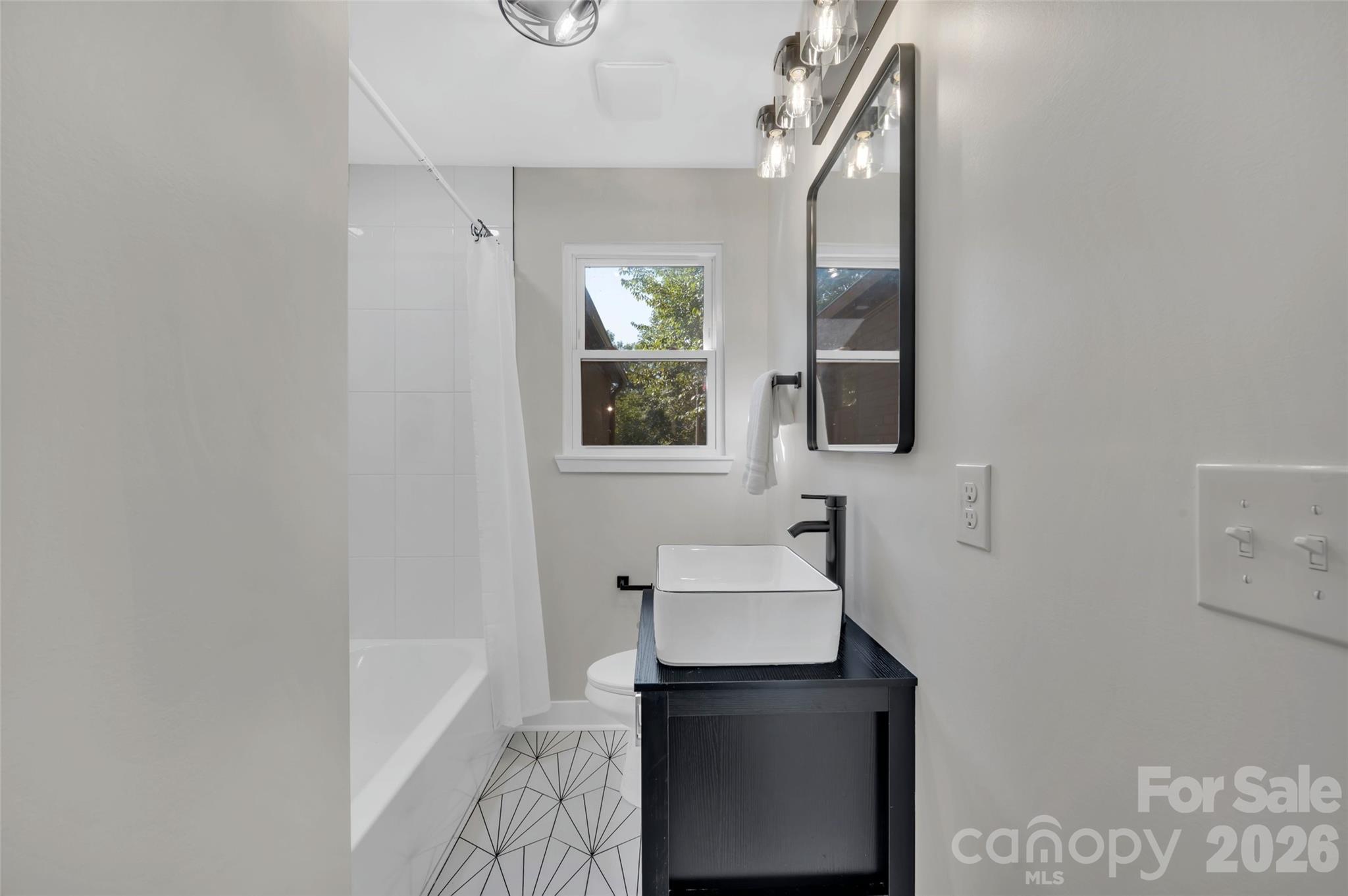 3942 Mcmillan Street Charlotte NC 28205