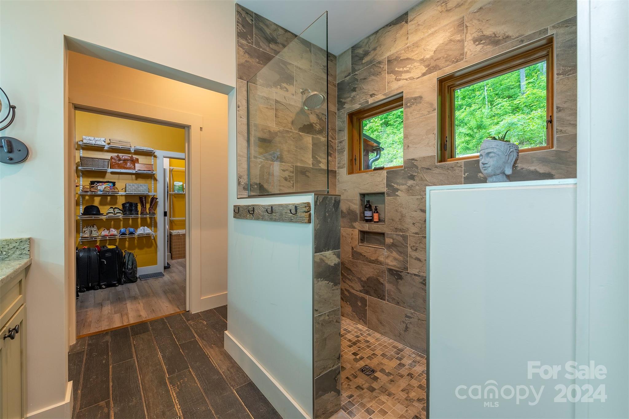299 Independence Boulevard Asheville NC 28805