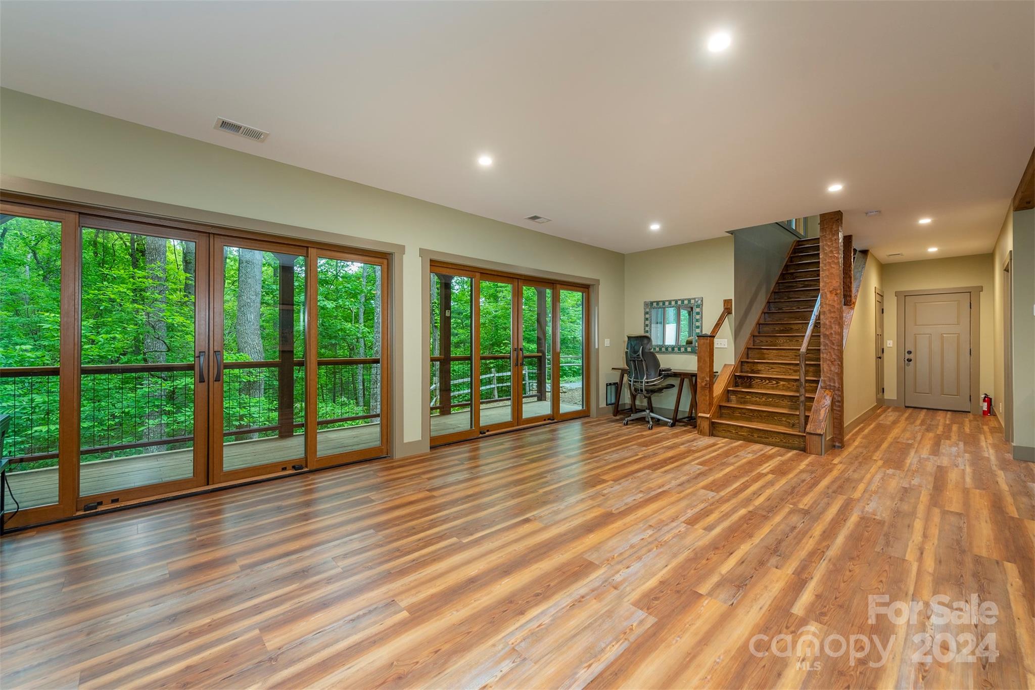 299 Independence Boulevard Asheville NC 28805