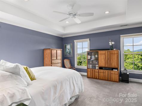 206 Leucothoe Lane Asheville NC 28803