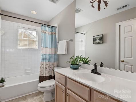 206 Leucothoe Lane Asheville NC 28803