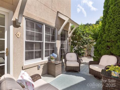 206 Leucothoe Lane Asheville NC 28803