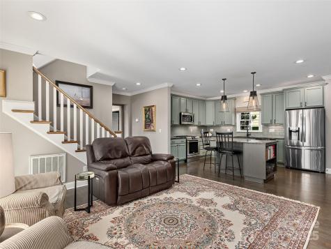 206 Leucothoe Lane Asheville NC 28803