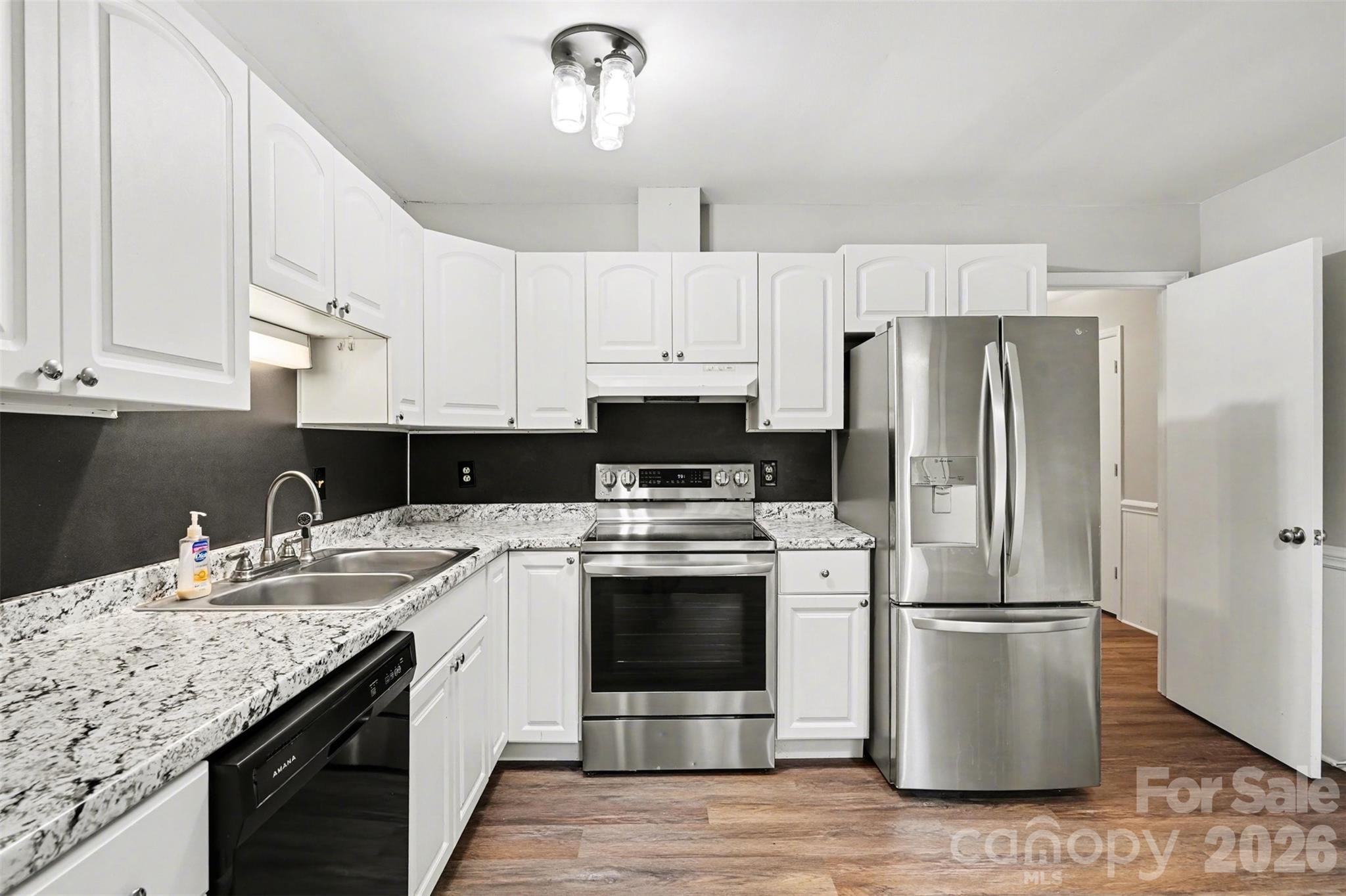 8100 Barncliff Road Charlotte NC 28227